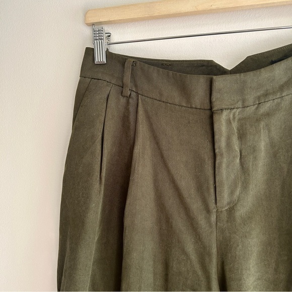 Club Monaco Khaki Wide Leg Culotte trousers - Picture 5 of 5